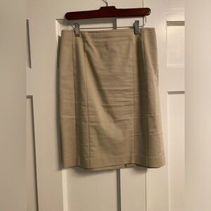 Ann Taylor Knee length pencil skirt, size 6